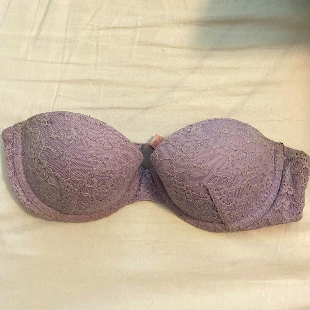 PINK — Lace strapless bra